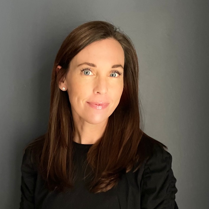 Headshot of Elizabeth Huster